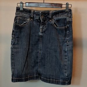 Old Navy: Dark wash denim skirt
